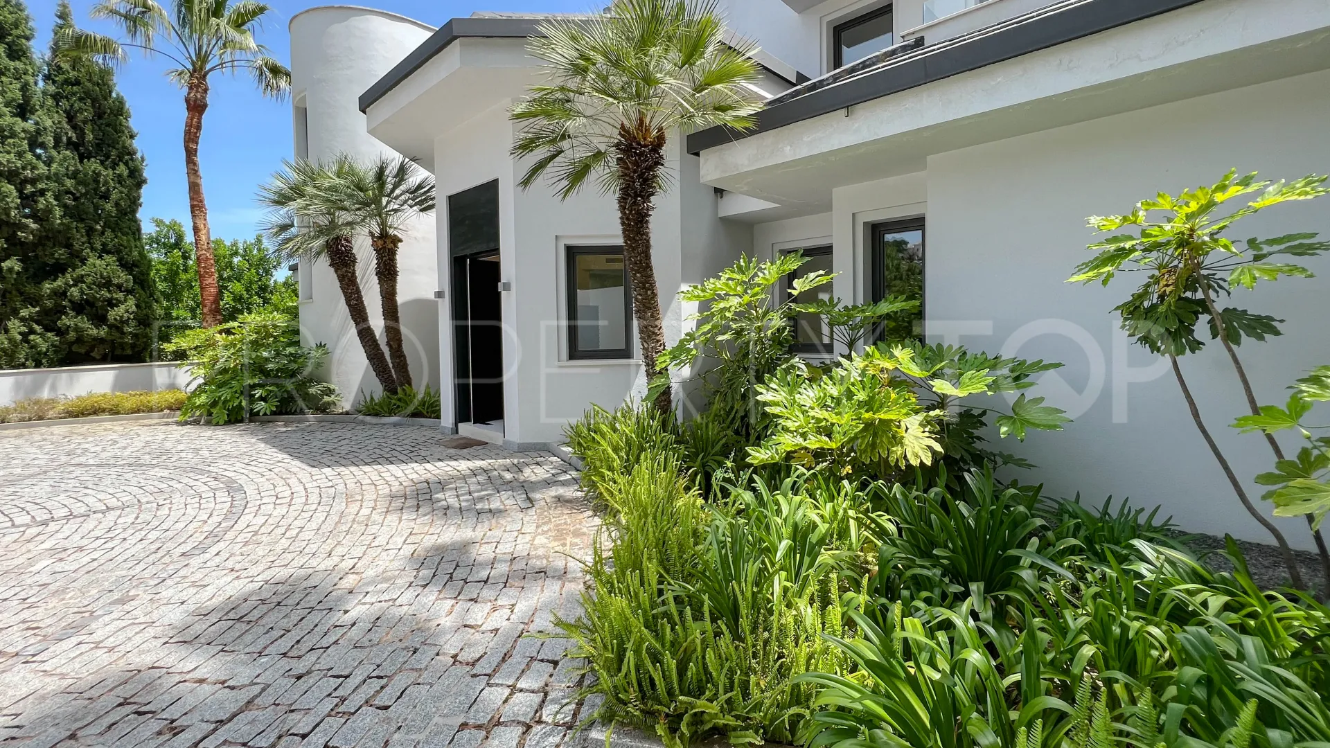 Villa for sale in La Zagaleta