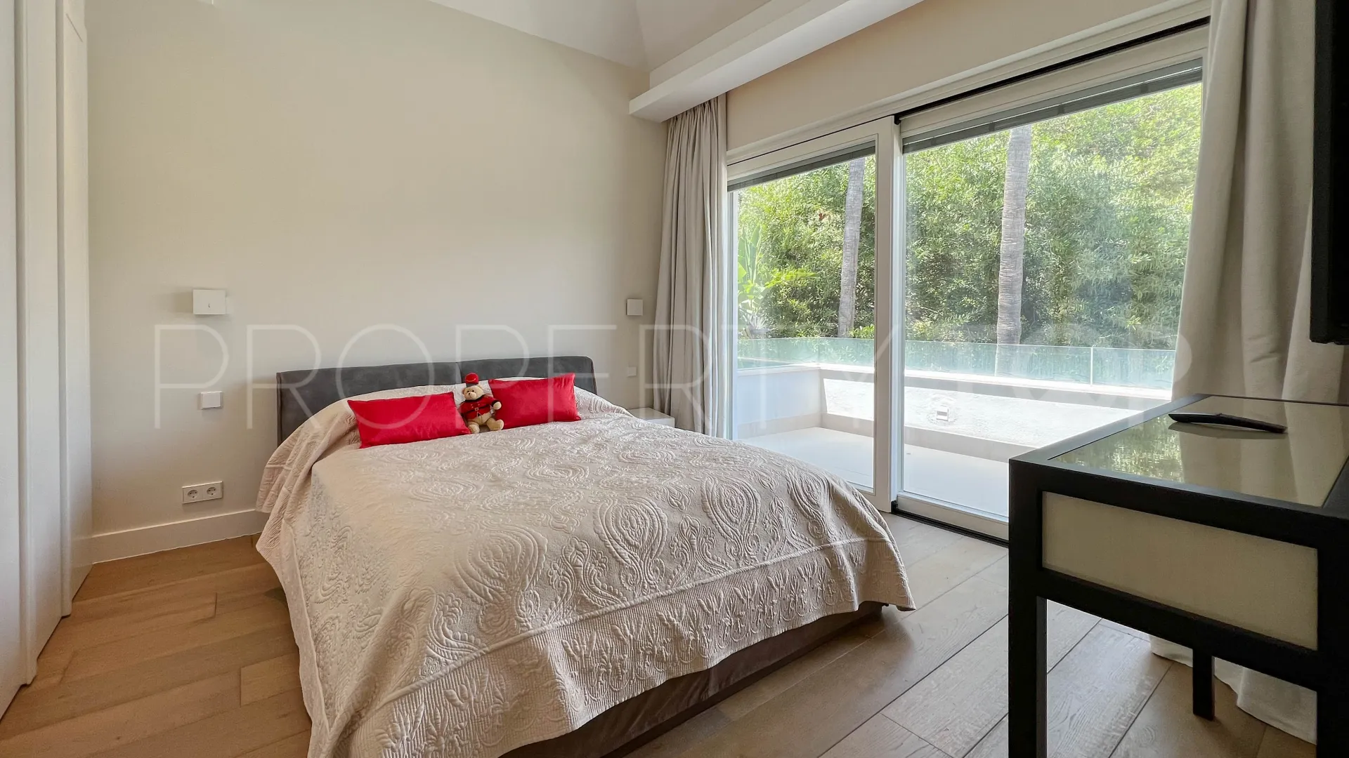 Villa for sale in La Zagaleta