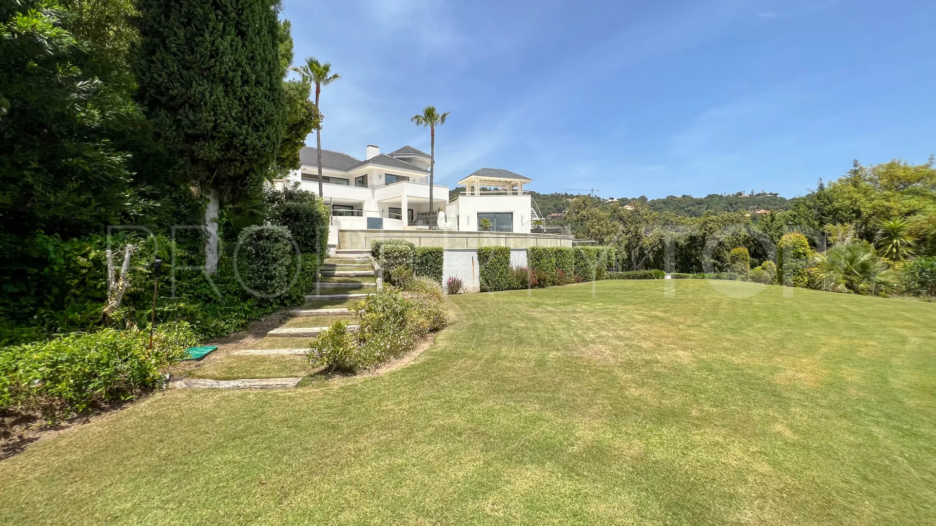 Villa for sale in La Zagaleta