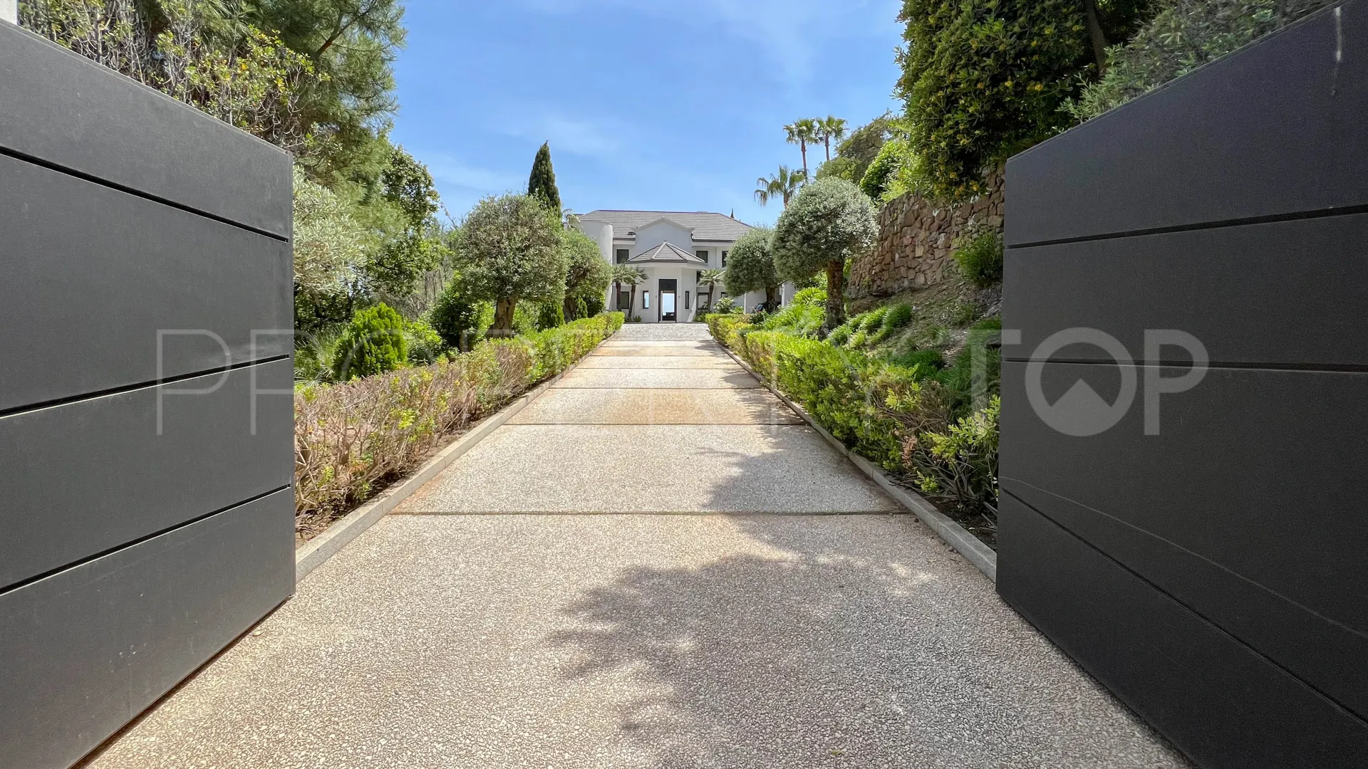 Villa for sale in La Zagaleta