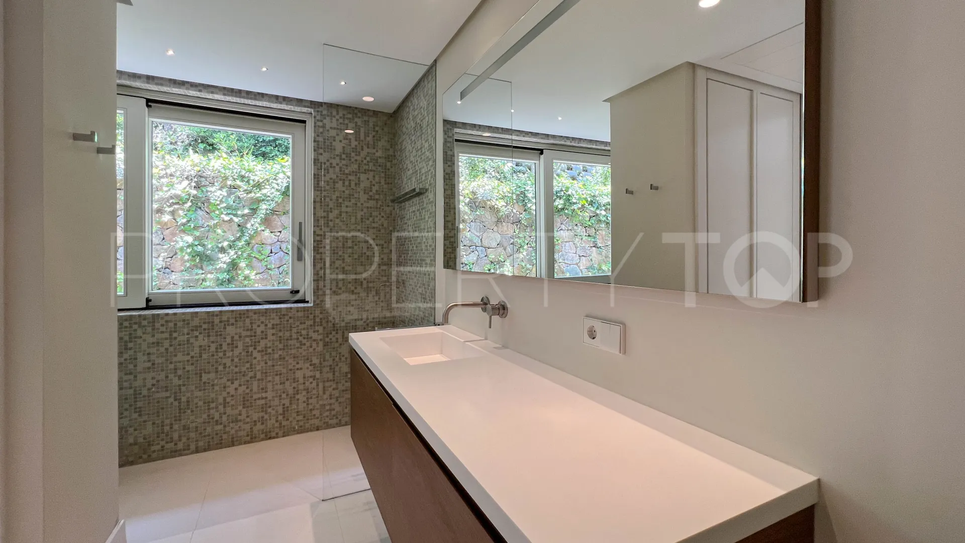 Villa for sale in La Zagaleta