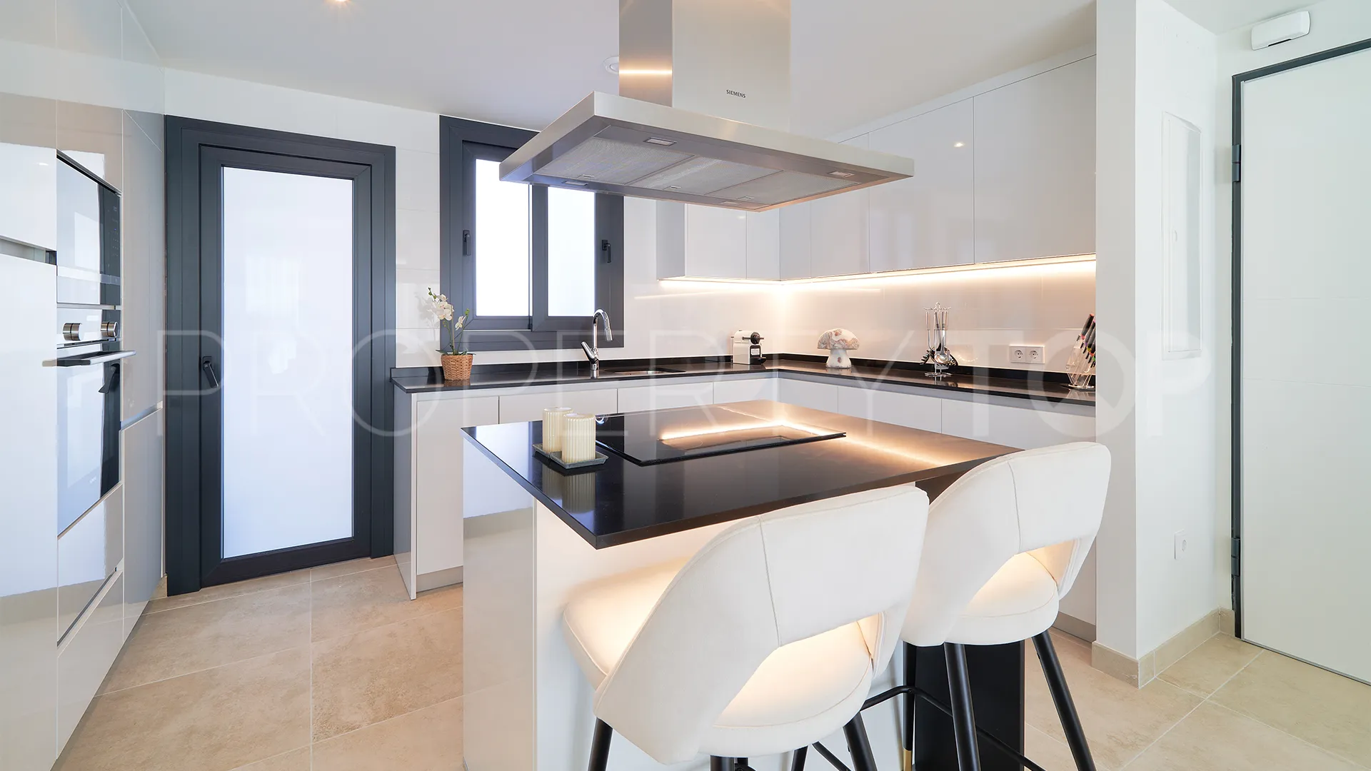 Buy Atalaya apartment with 3 bedrooms