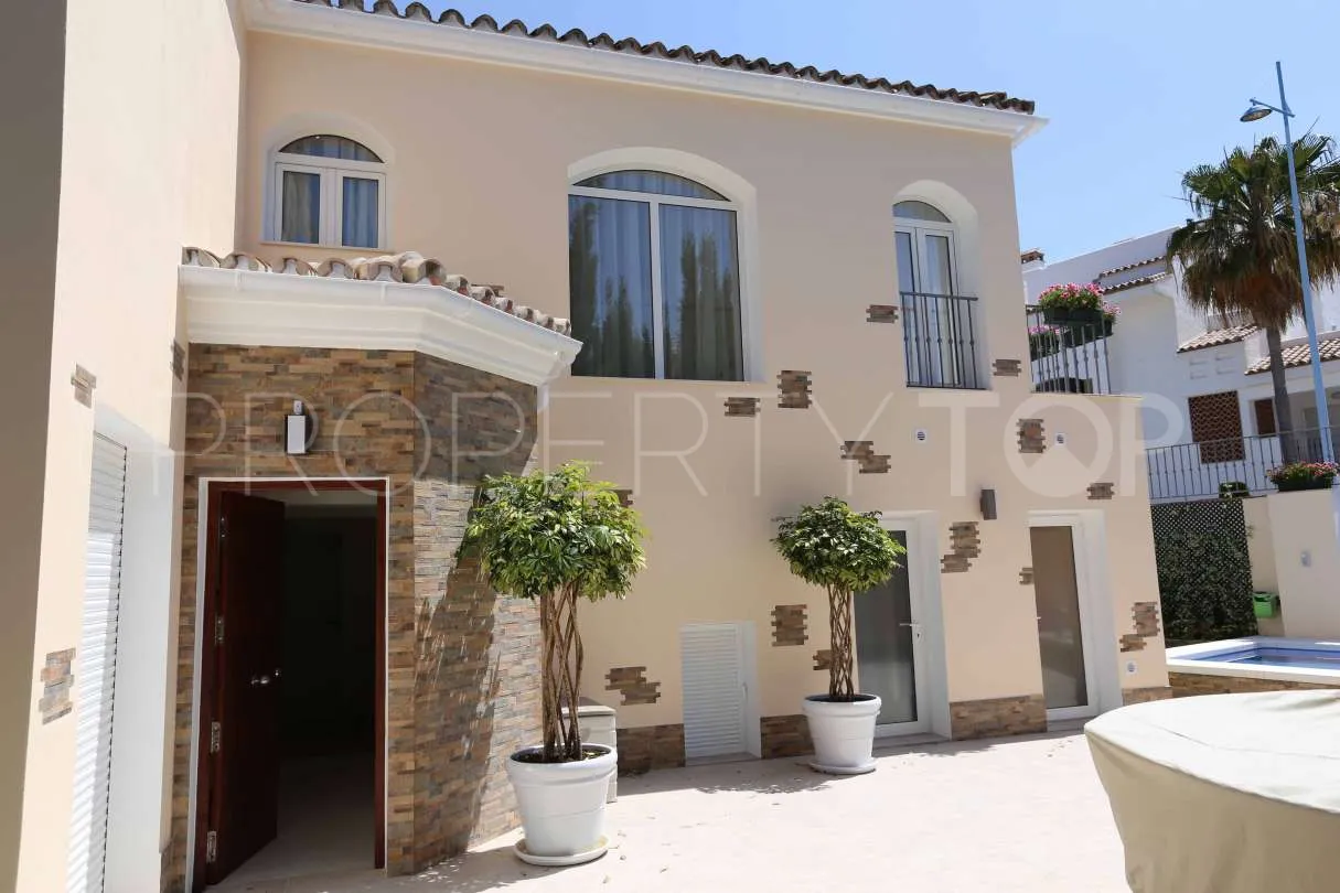For sale San Pedro de Alcantara villa