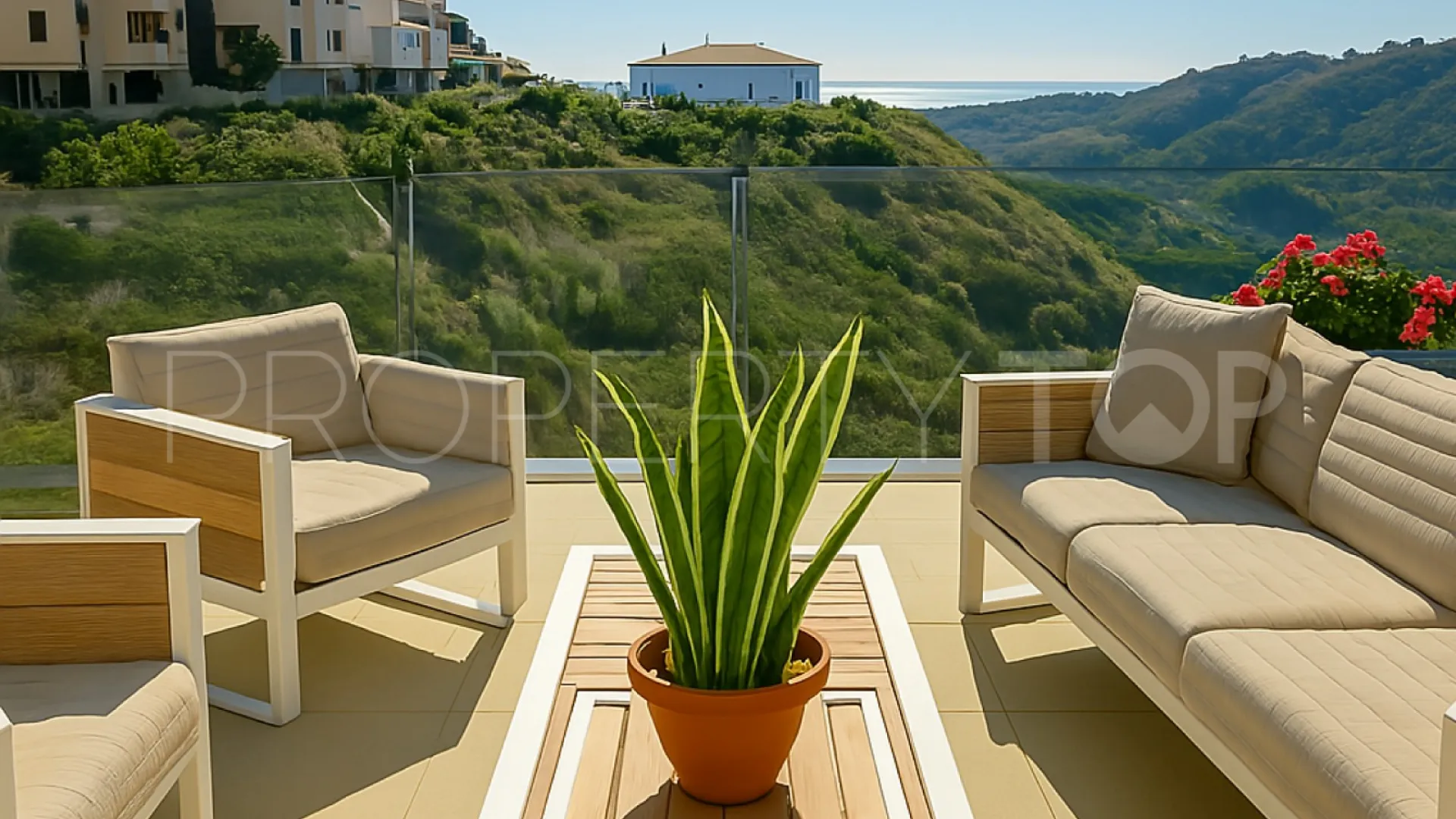 Buy apartment with 4 bedrooms in Real de La Quinta