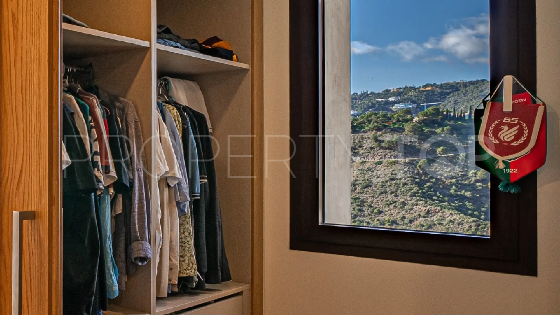 Buy apartment with 4 bedrooms in Real de La Quinta