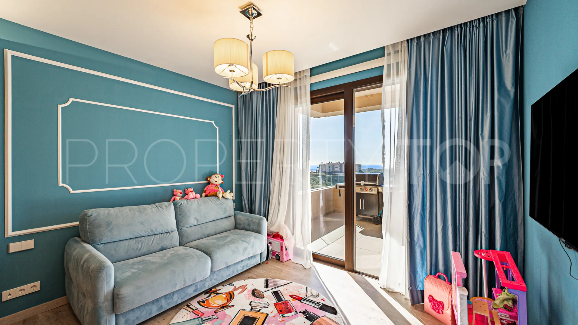 Buy apartment with 4 bedrooms in Real de La Quinta