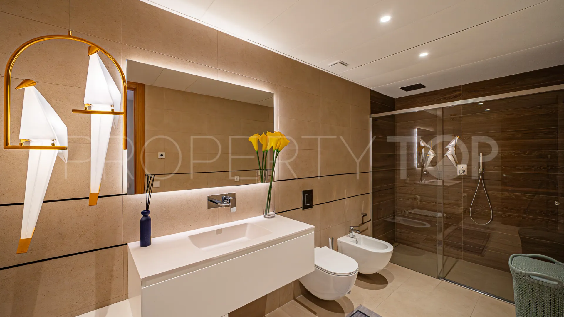 Buy apartment with 4 bedrooms in Real de La Quinta