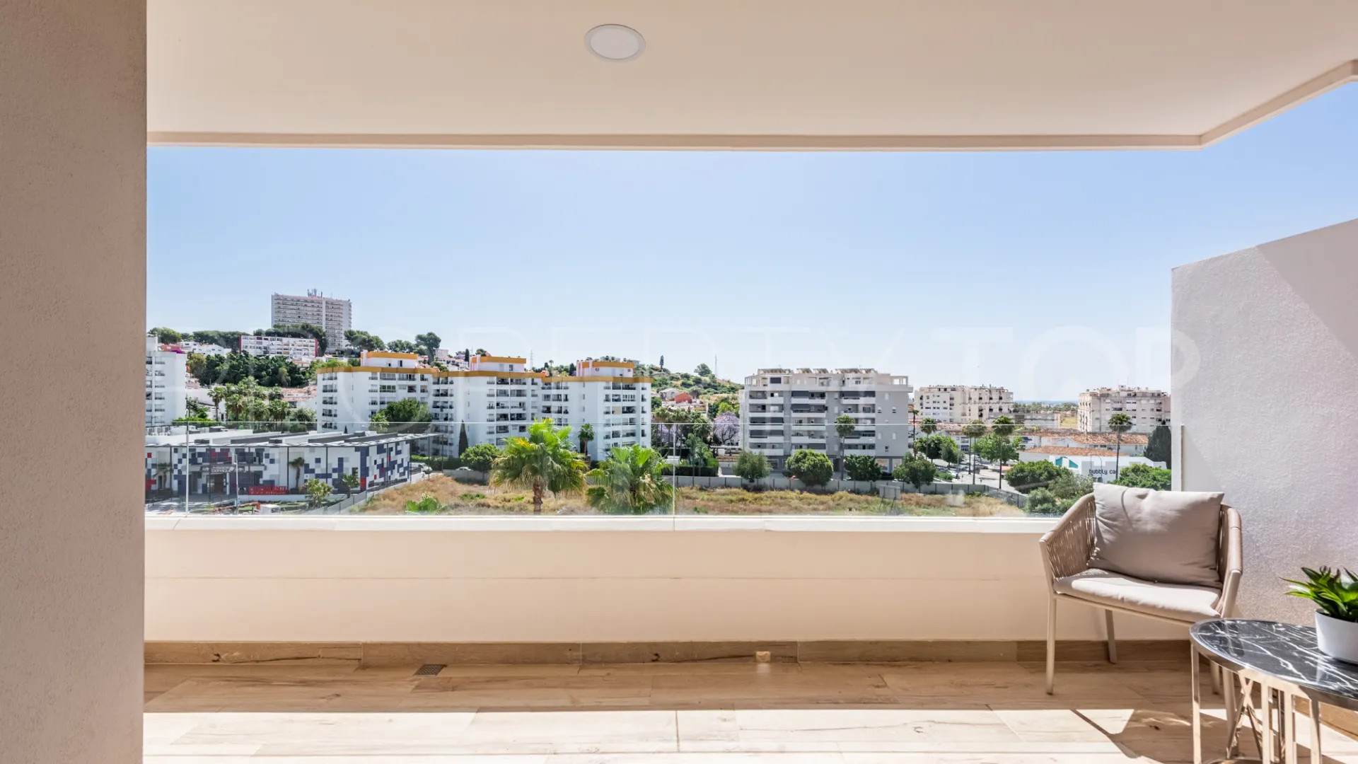 For sale 3 bedrooms apartment in Nueva Andalucia