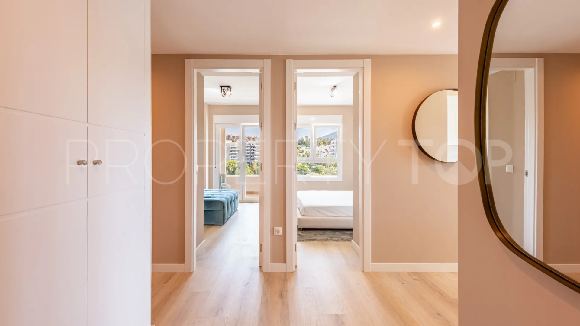 For sale 3 bedrooms apartment in Nueva Andalucia