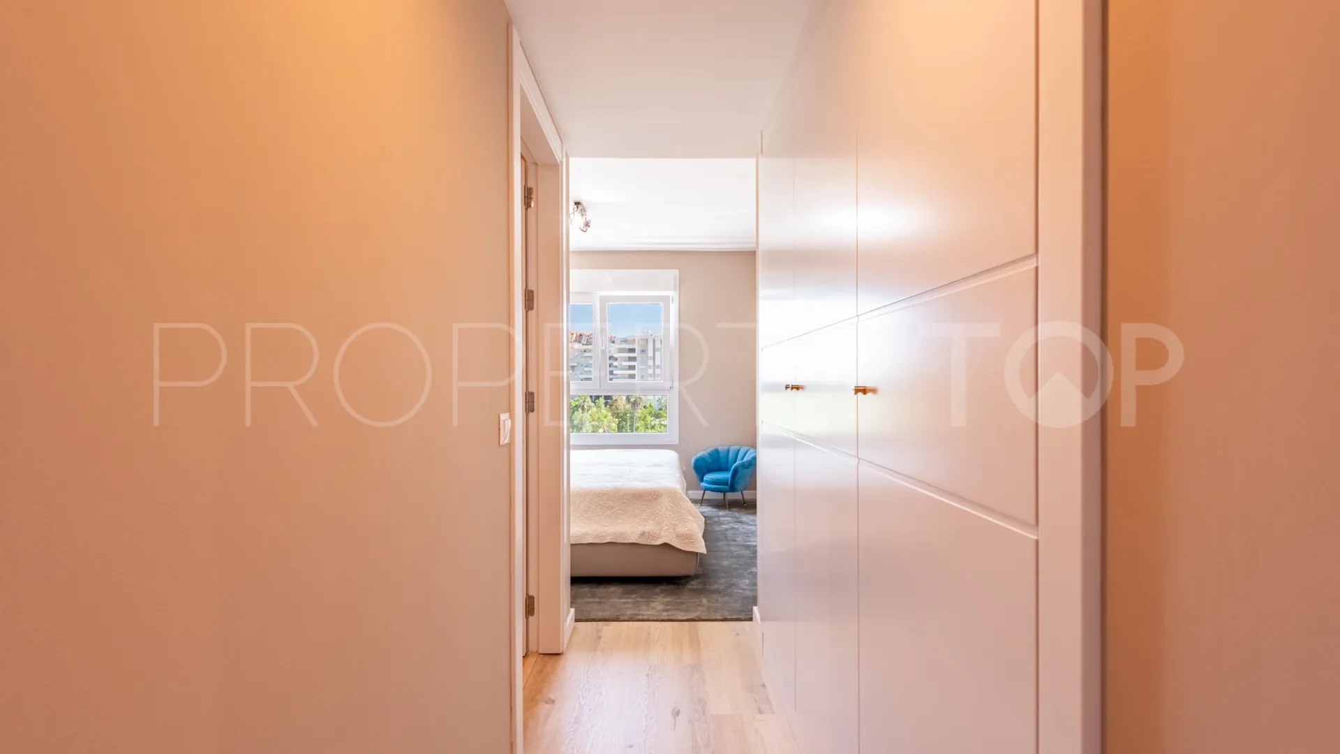 For sale 3 bedrooms apartment in Nueva Andalucia