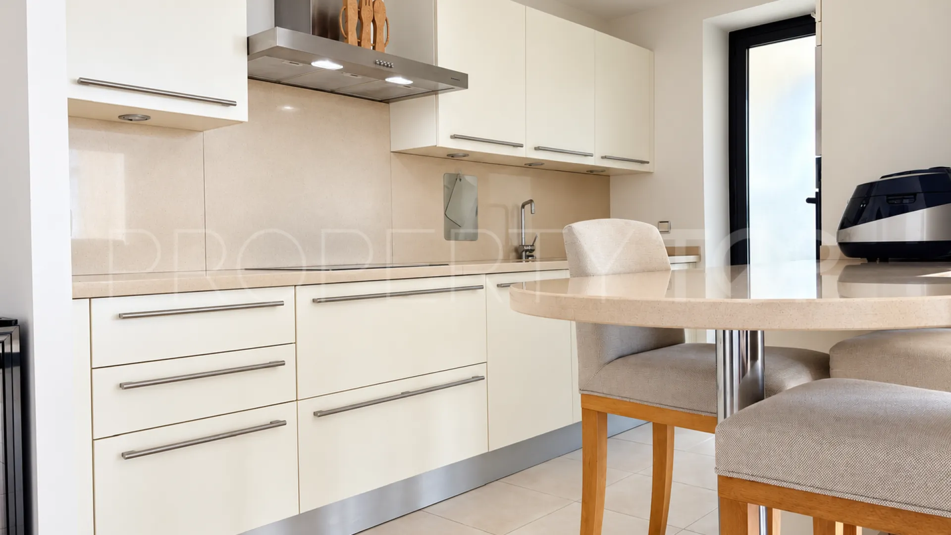 Ático en venta en Los Altos de los Monteros