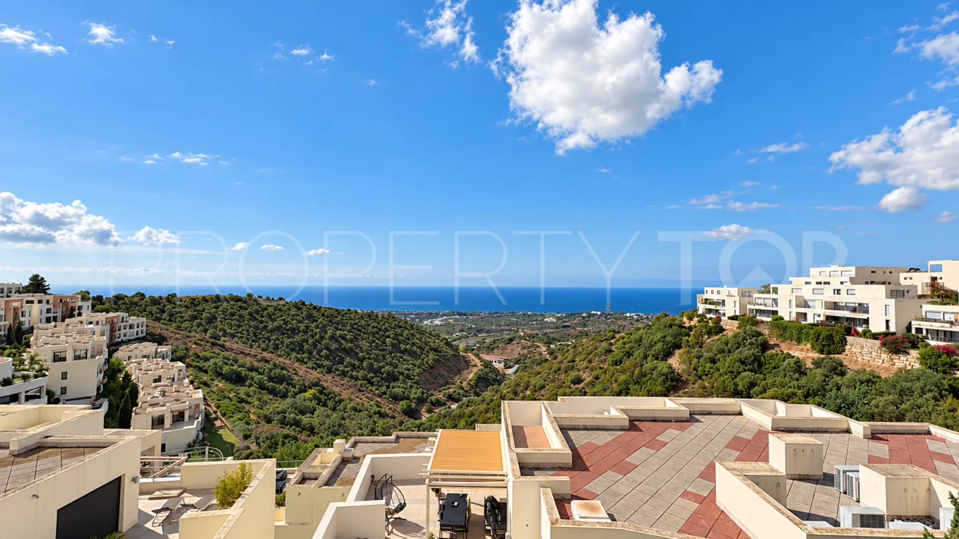 Ático en venta en Los Altos de los Monteros