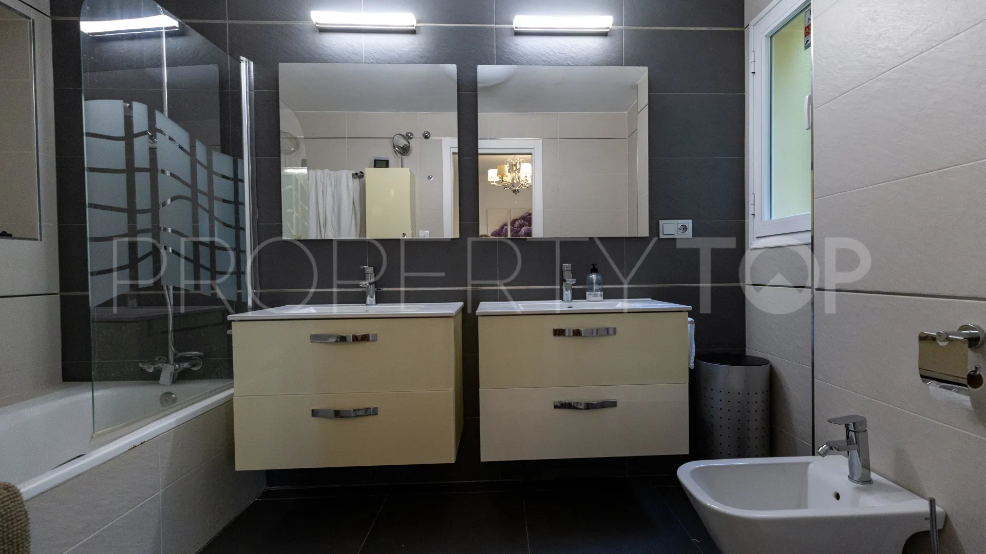 3 bedrooms Benalmadena Costa apartment for sale