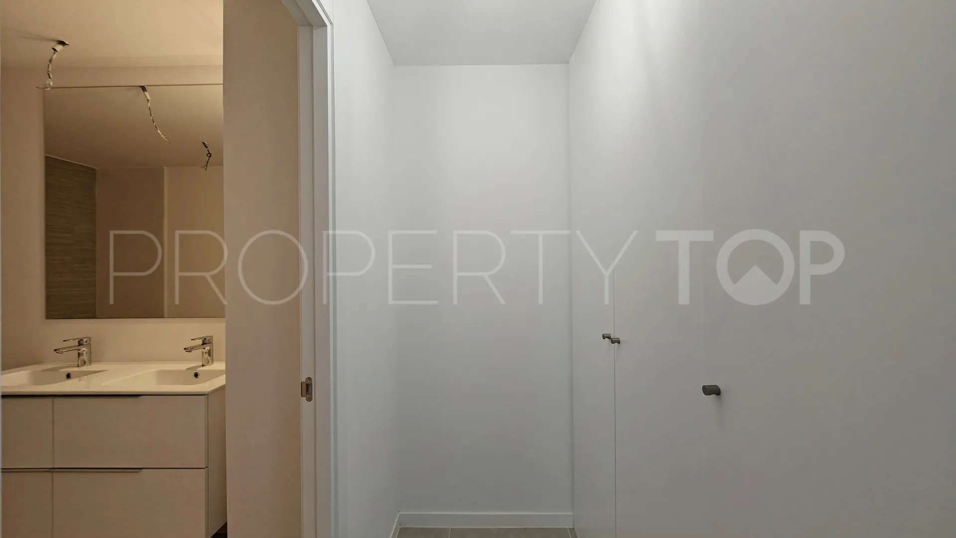 Cancelada, apartamento en venta de 2 dormitorios