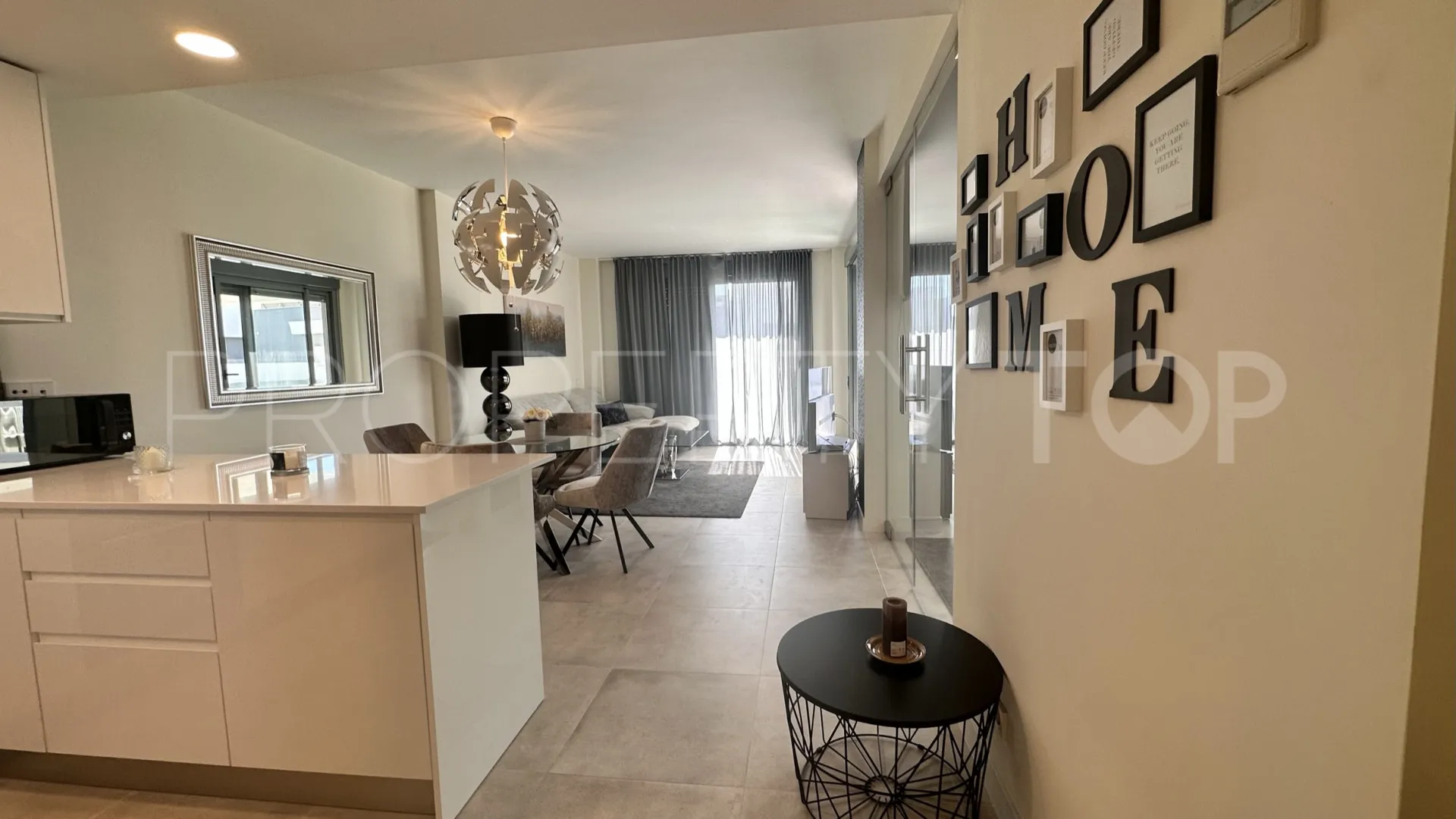 Apartamento en venta de 2 dormitorios en Selwo