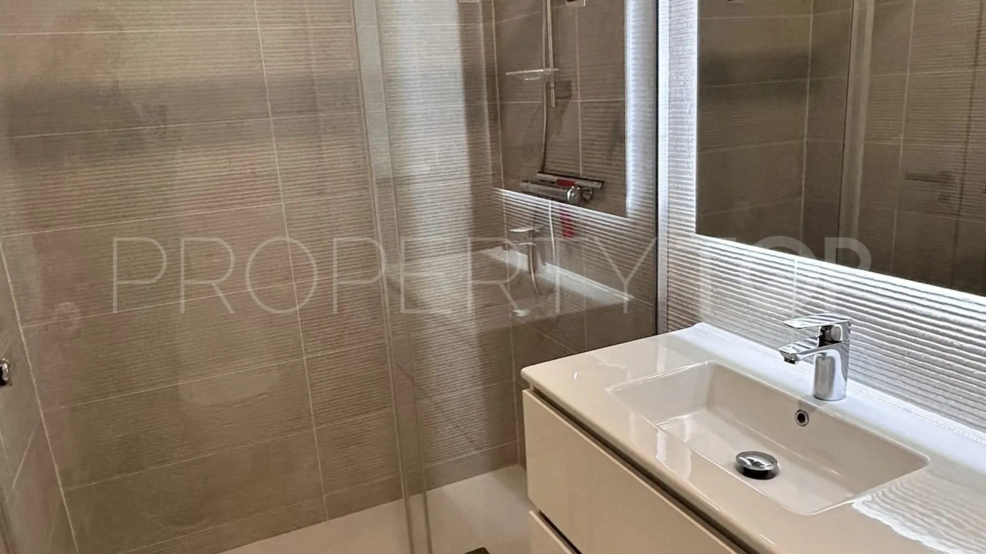 Apartamento en venta de 2 dormitorios en Selwo
