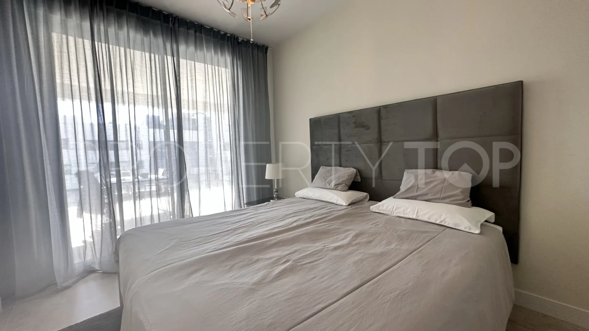 Apartamento en venta de 2 dormitorios en Selwo