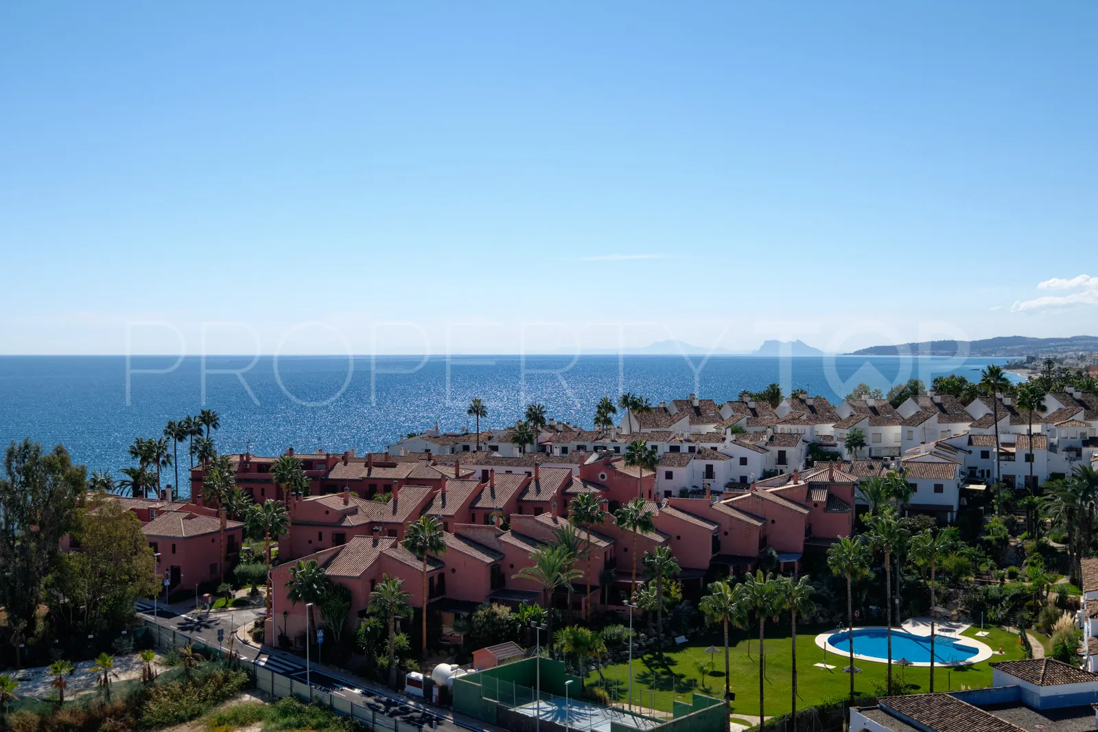 3 bedrooms penthouse in Estepona for sale