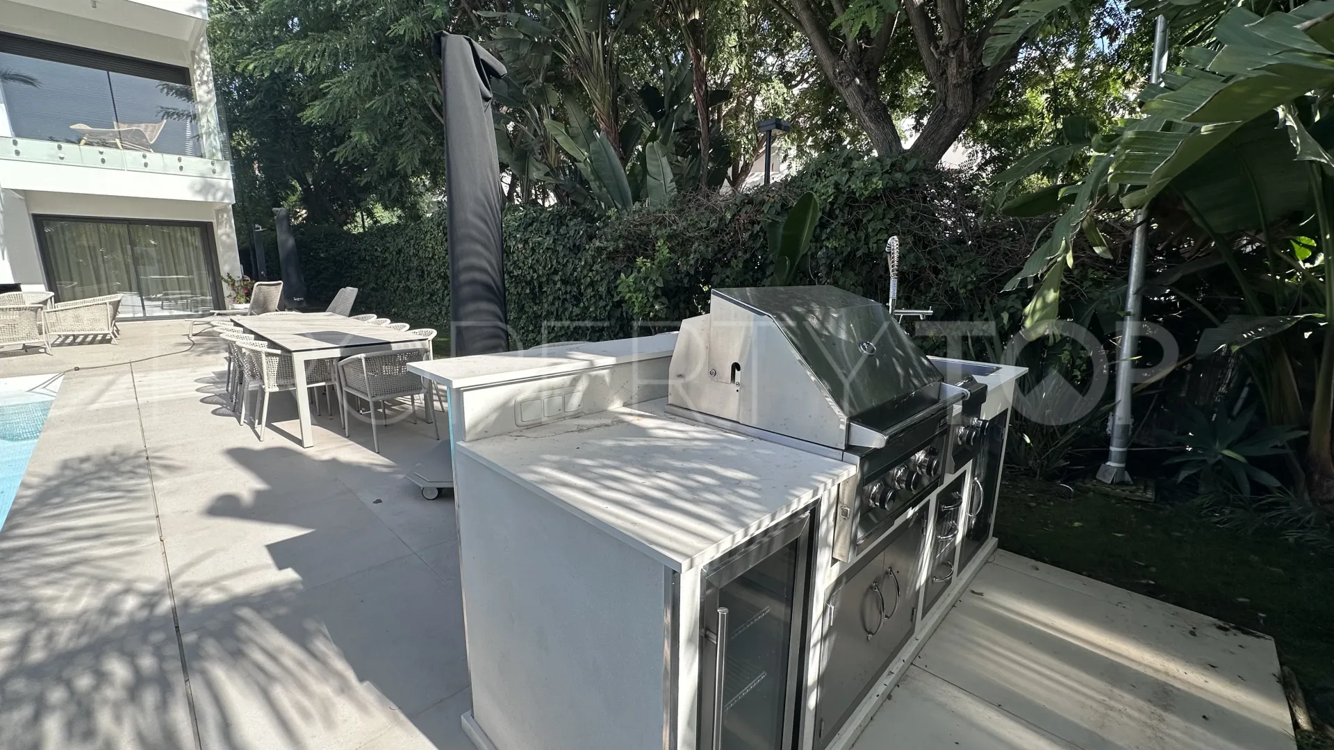 Villa for sale in Marbella - Puerto Banus