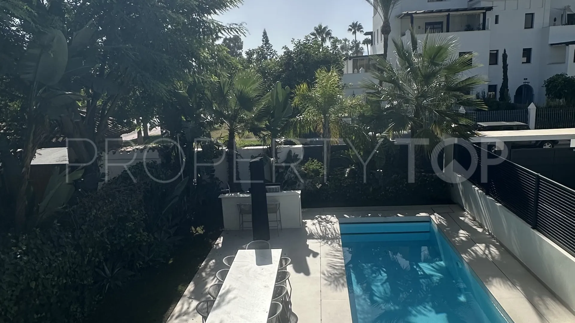 Villa for sale in Marbella - Puerto Banus