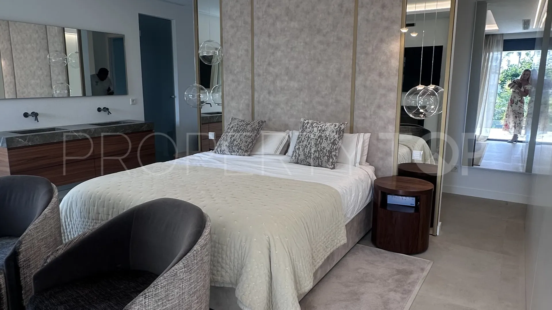 Villa for sale in Marbella - Puerto Banus