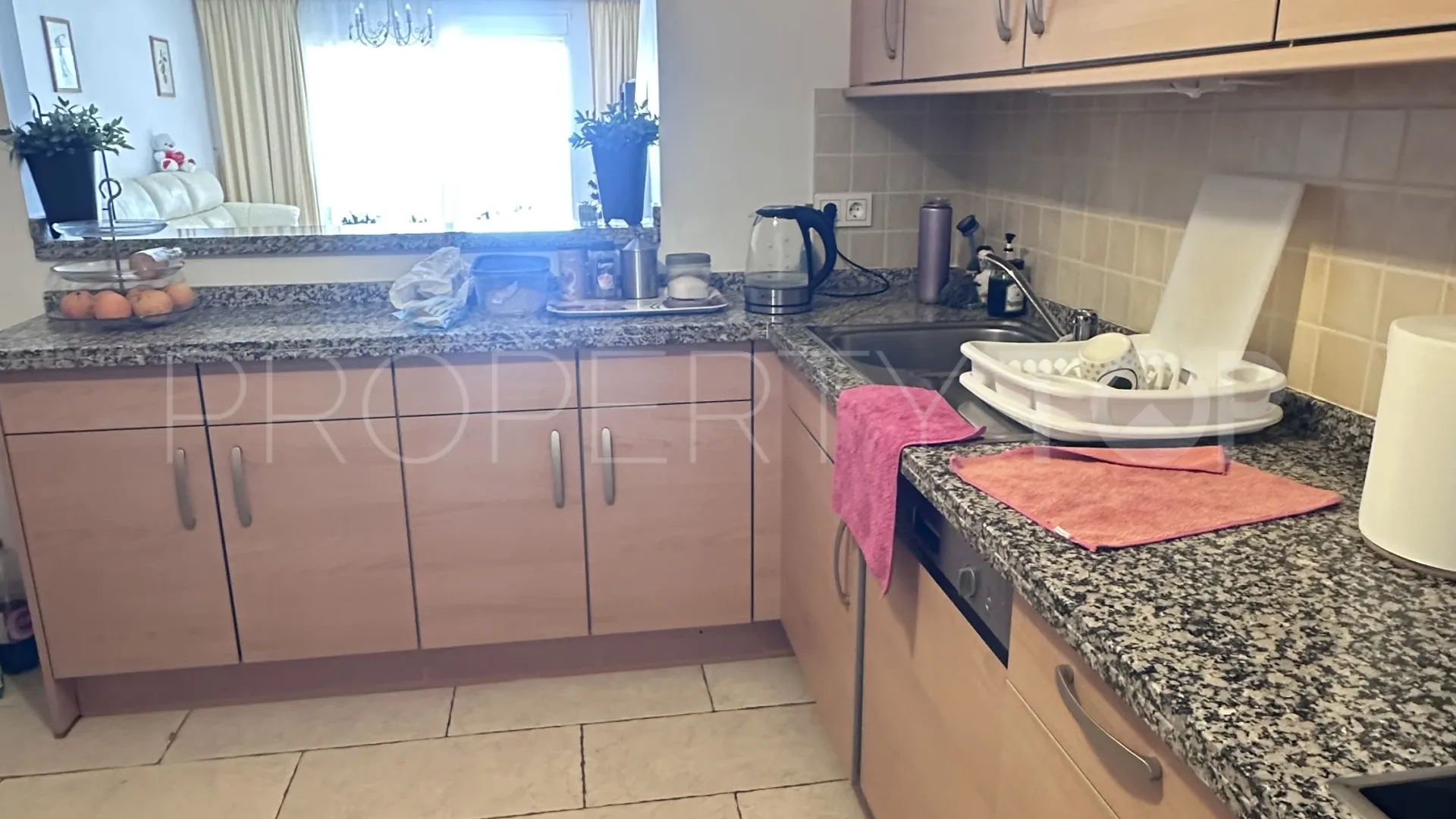 For sale apartment with 2 bedrooms in Benahavis