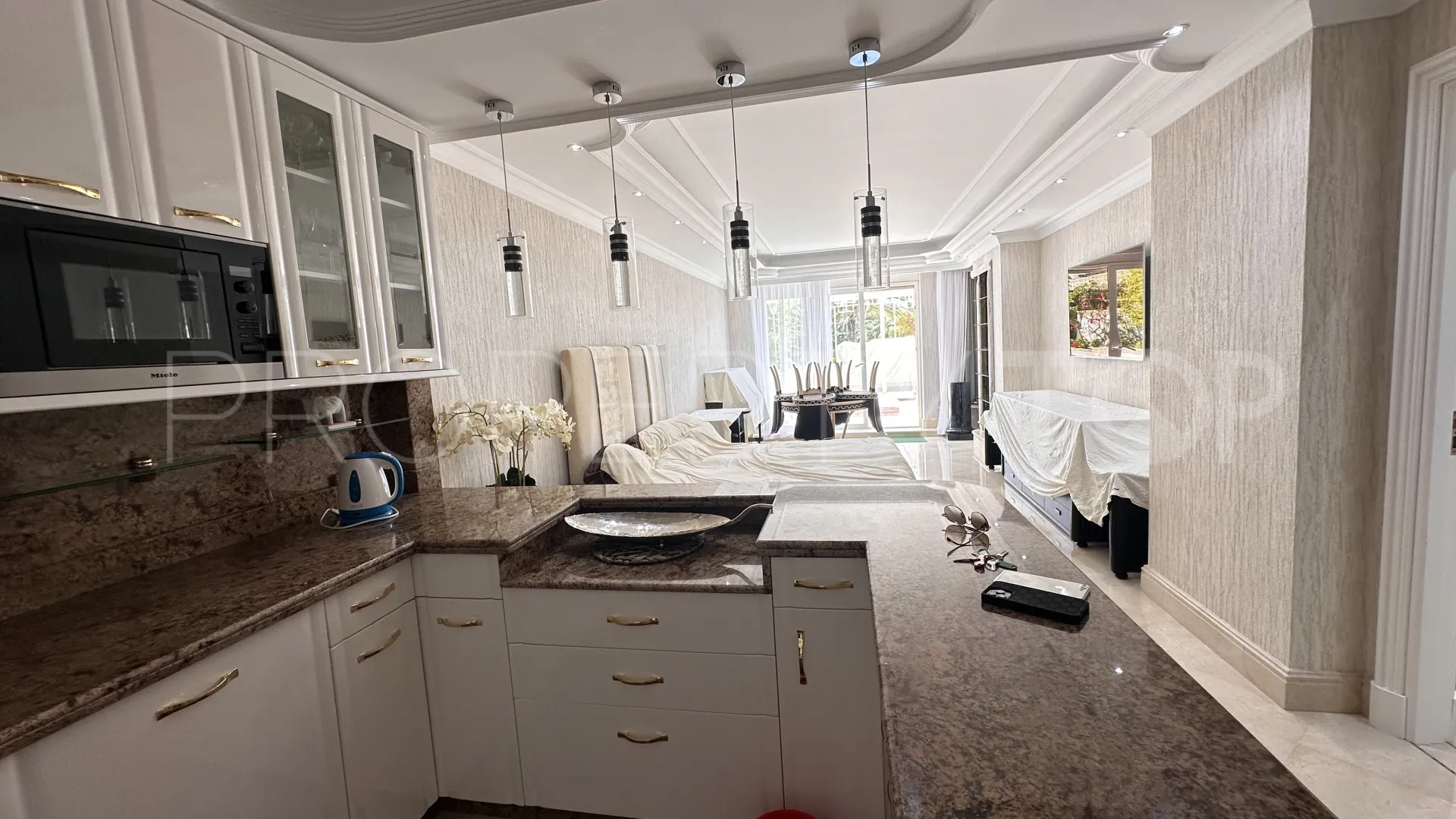 For sale apartment in Marbella - Puerto Banus