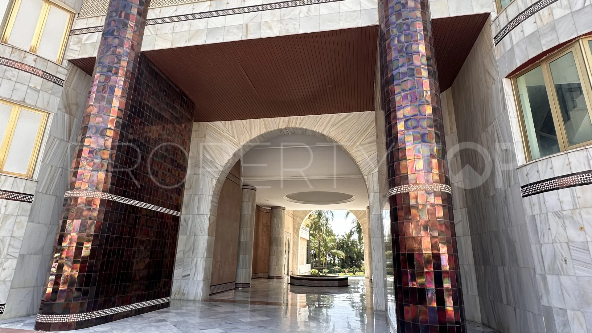For sale apartment in Marbella - Puerto Banus
