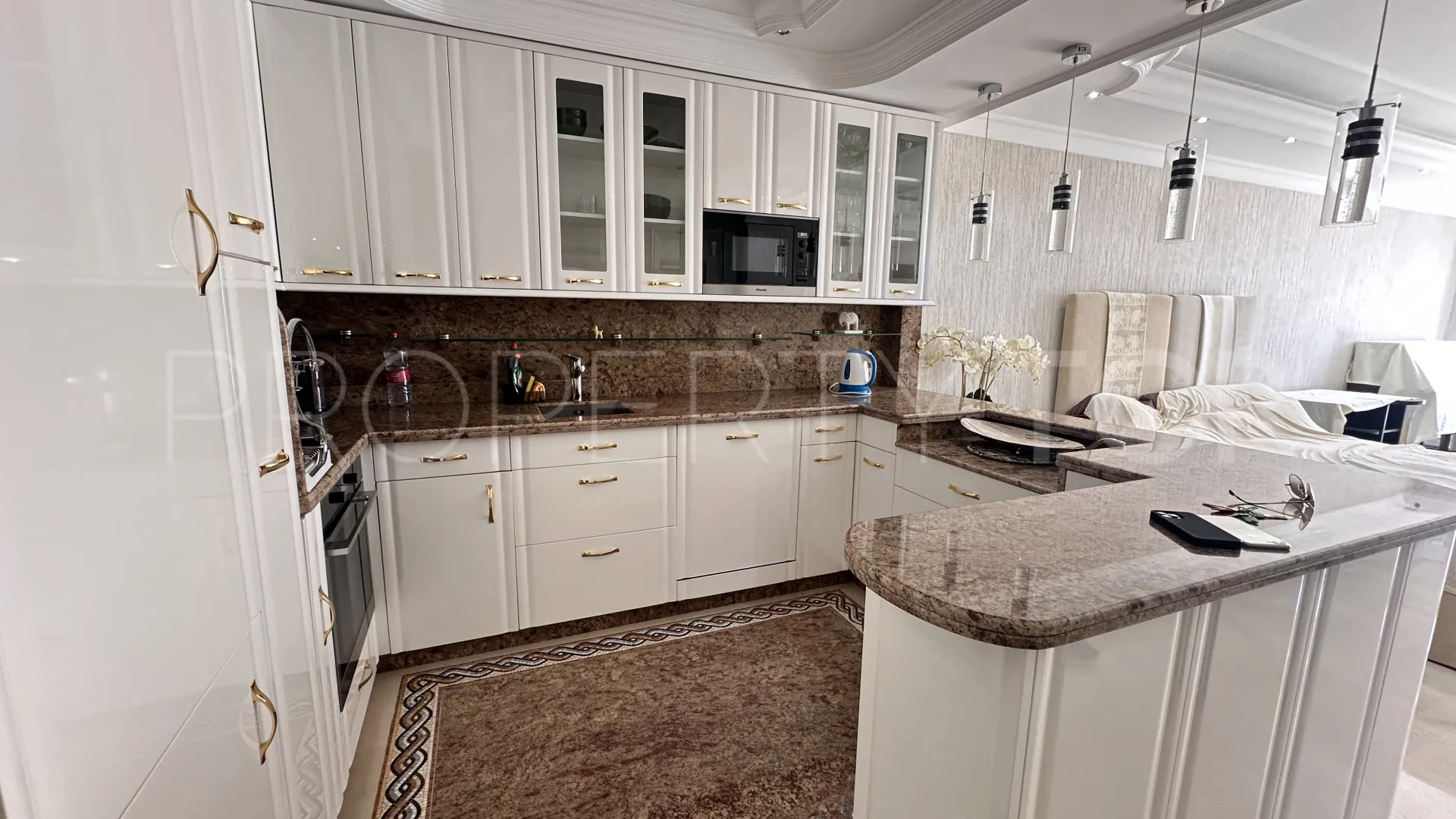 For sale apartment in Marbella - Puerto Banus
