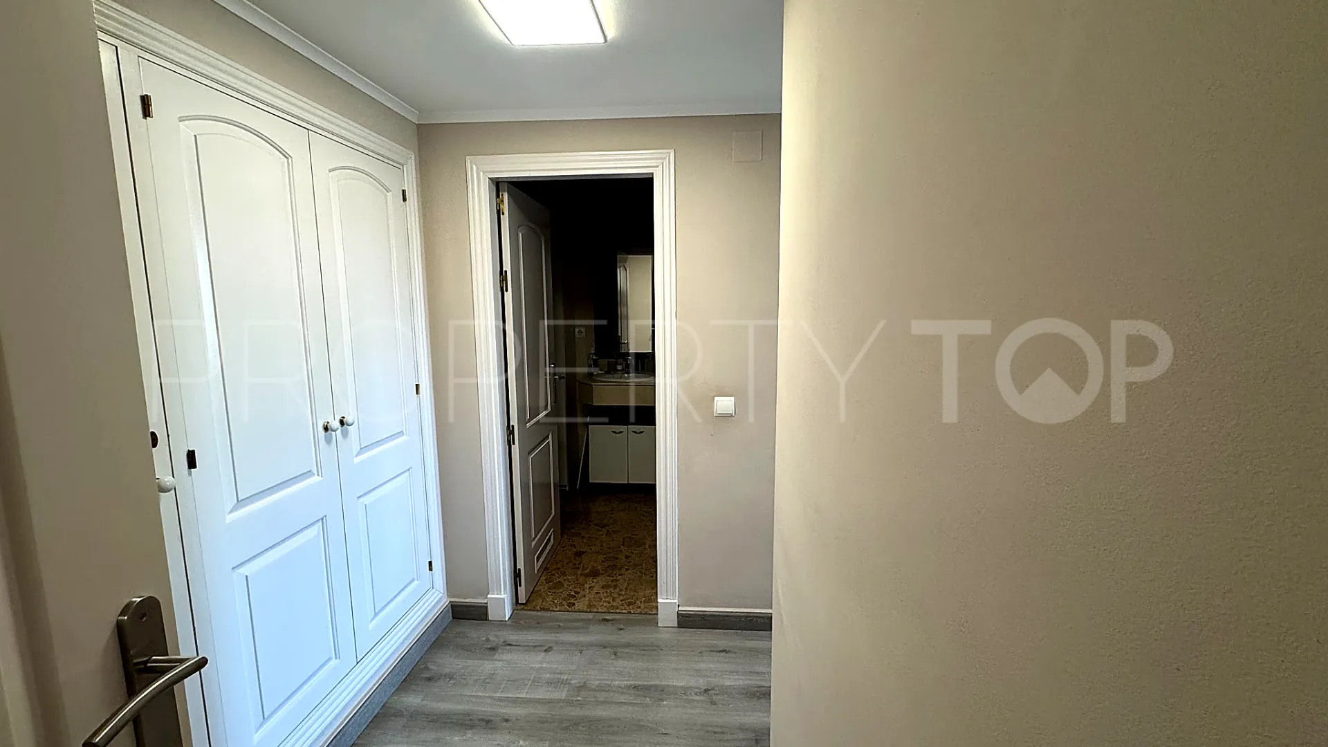 Apartment in Los Jazmines for sale
