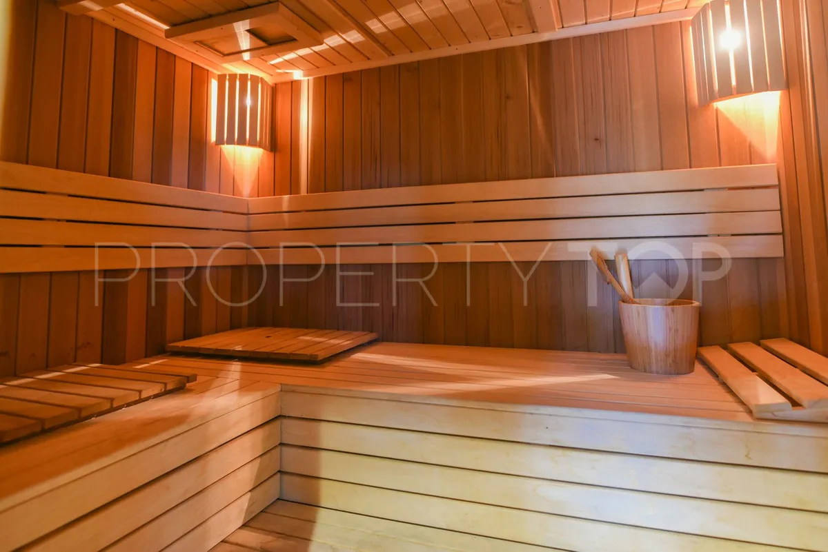 Rio Real villa for sale