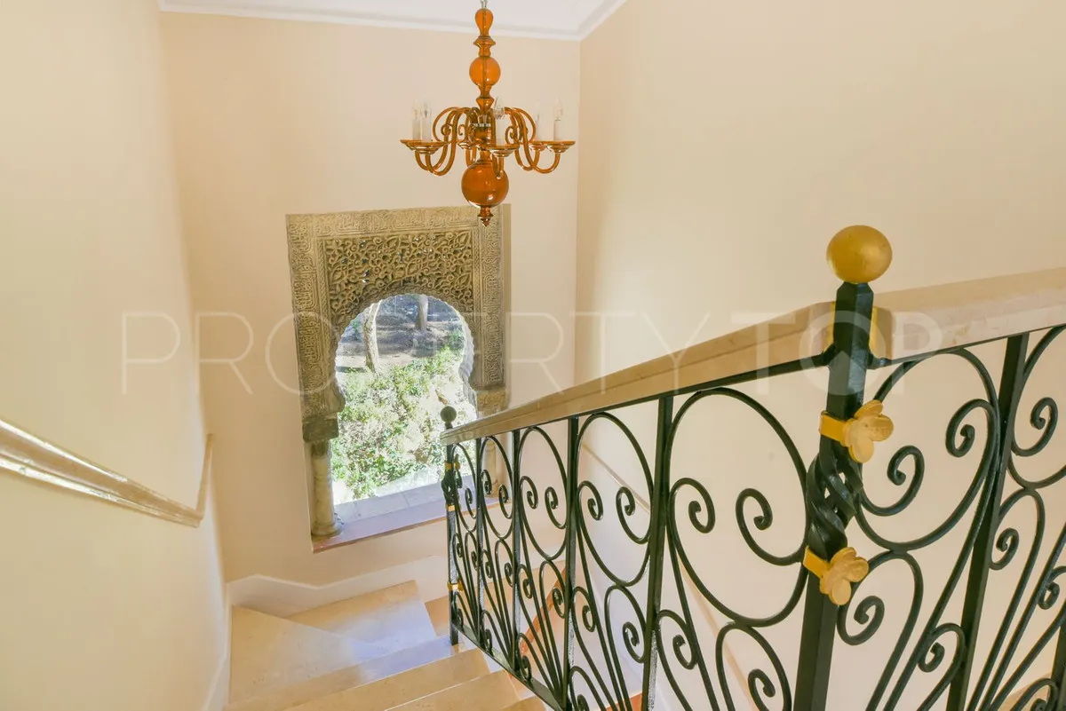 Rio Real villa for sale