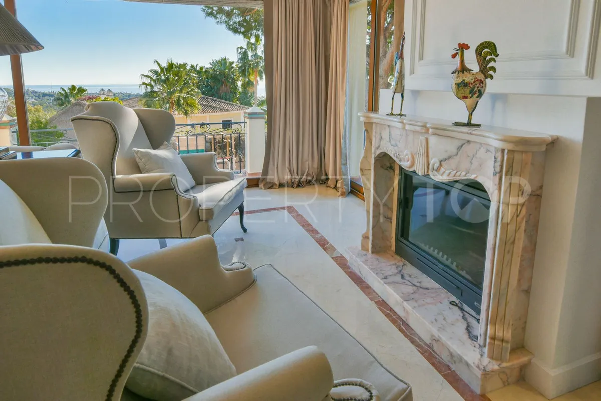 Rio Real villa for sale