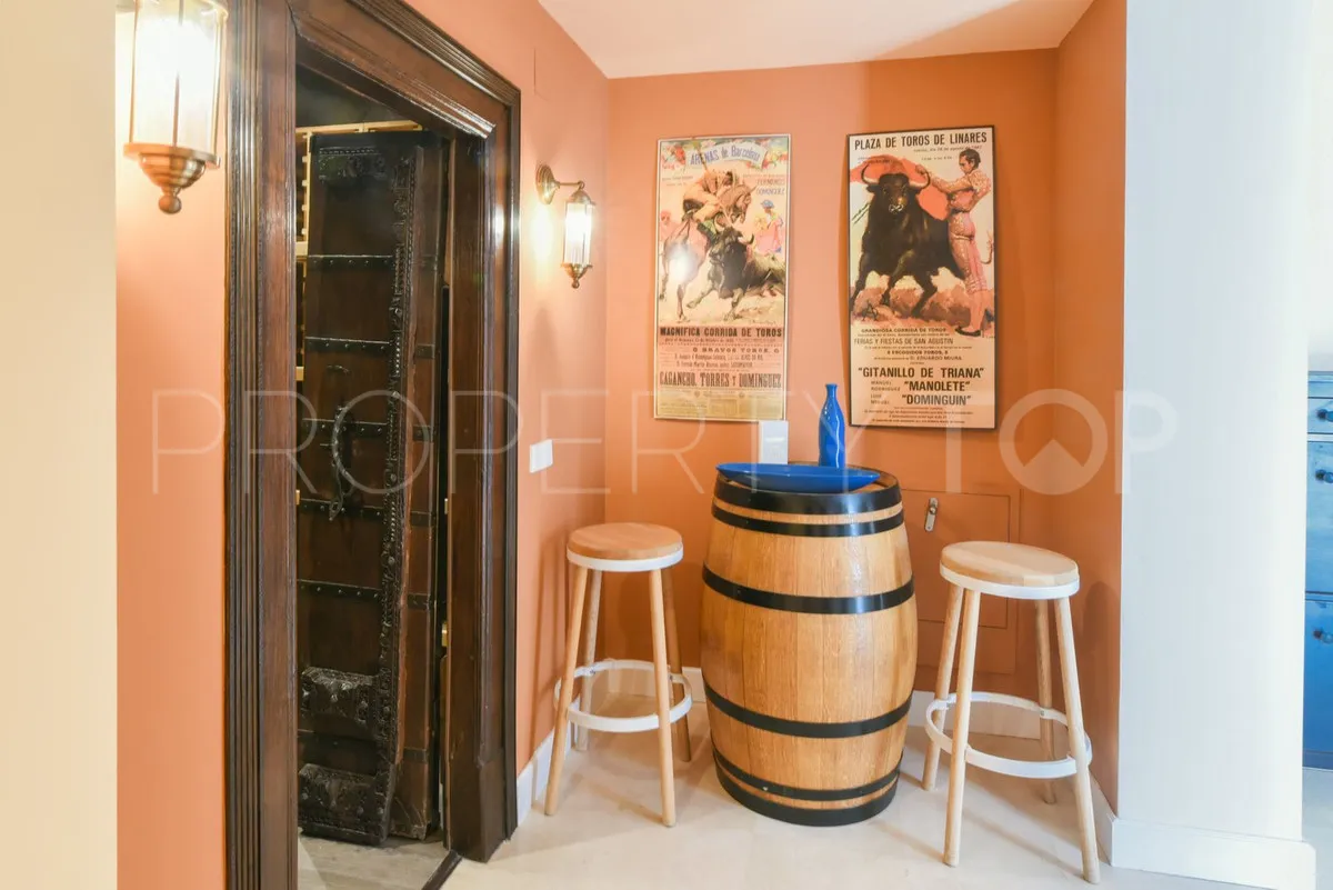 Rio Real villa for sale