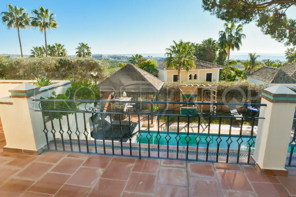 Rio Real villa for sale