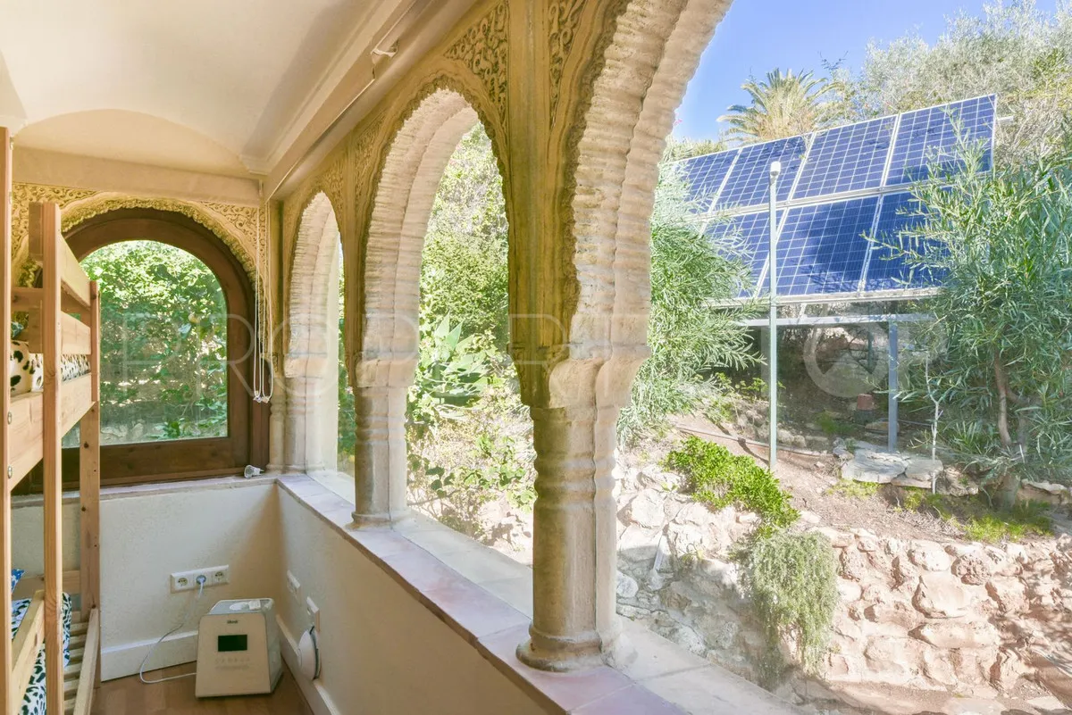 Rio Real villa for sale