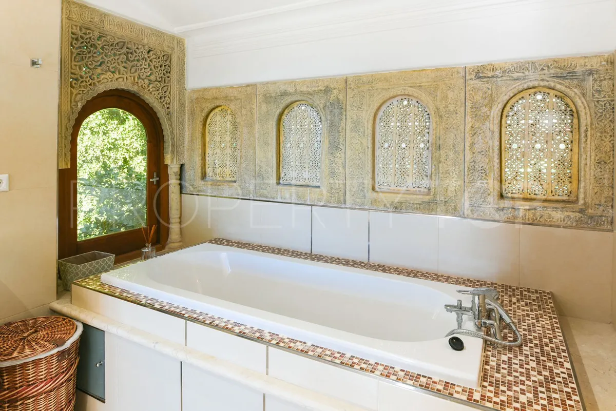 Rio Real villa for sale