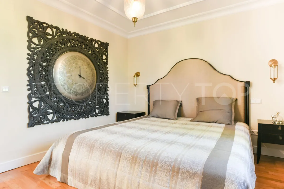 Rio Real villa for sale