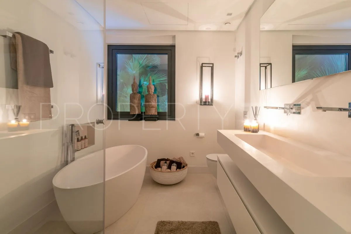 Marbella Golden Mile, villa de 5 dormitorios en venta