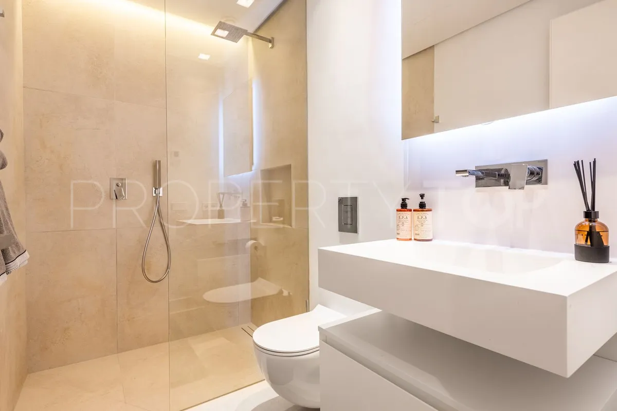 Marbella Golden Mile, villa de 5 dormitorios en venta