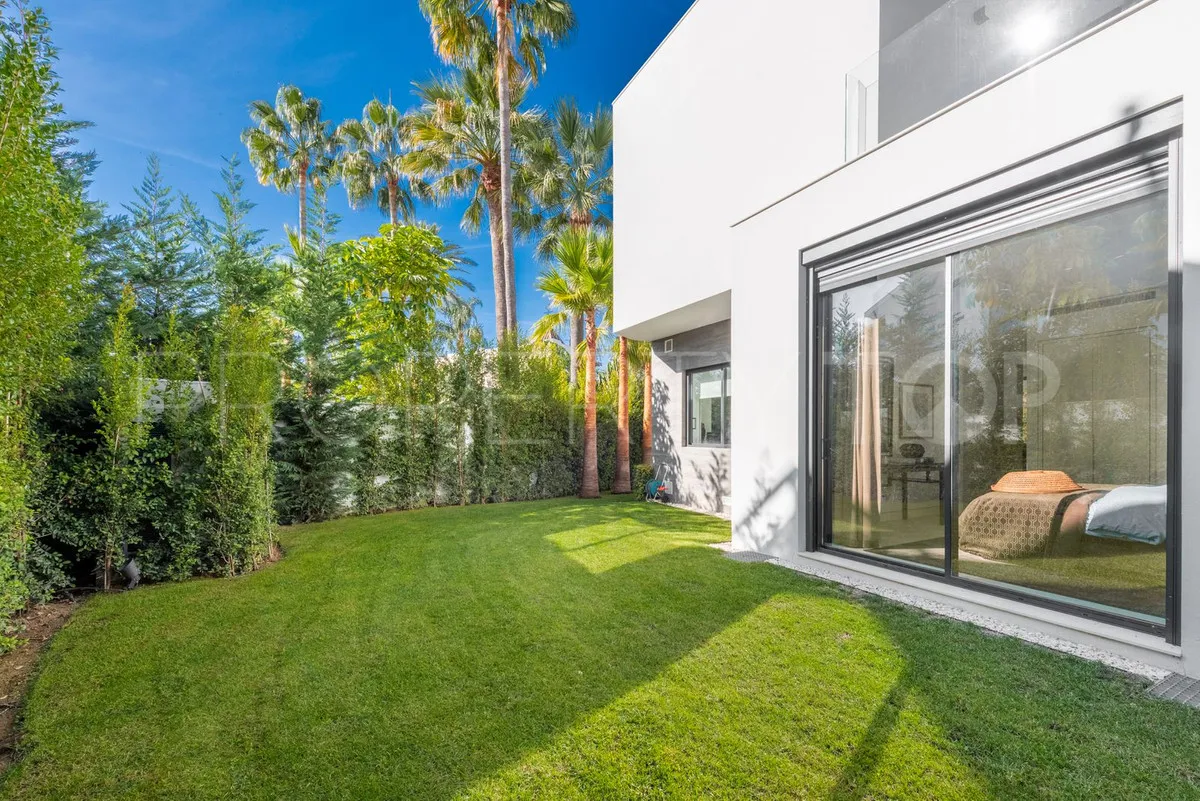 Marbella Golden Mile, villa de 5 dormitorios en venta