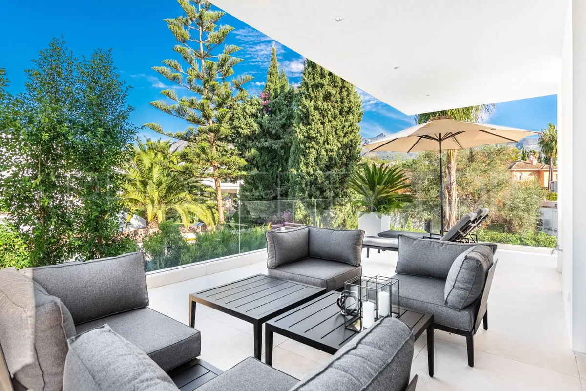 Marbella Golden Mile, villa de 5 dormitorios en venta