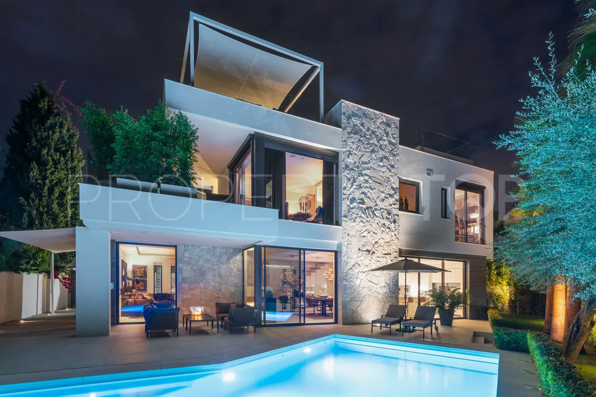 Marbella Golden Mile, villa de 5 dormitorios en venta