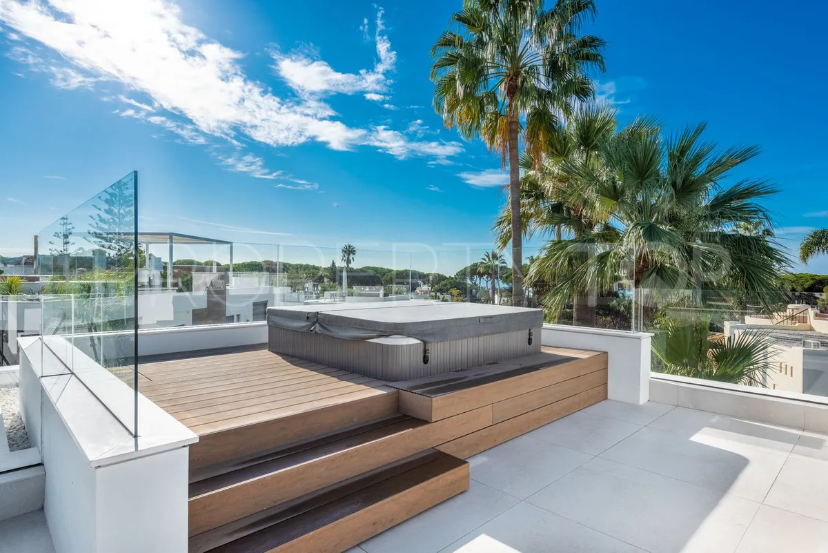 Marbella Golden Mile, villa de 5 dormitorios en venta