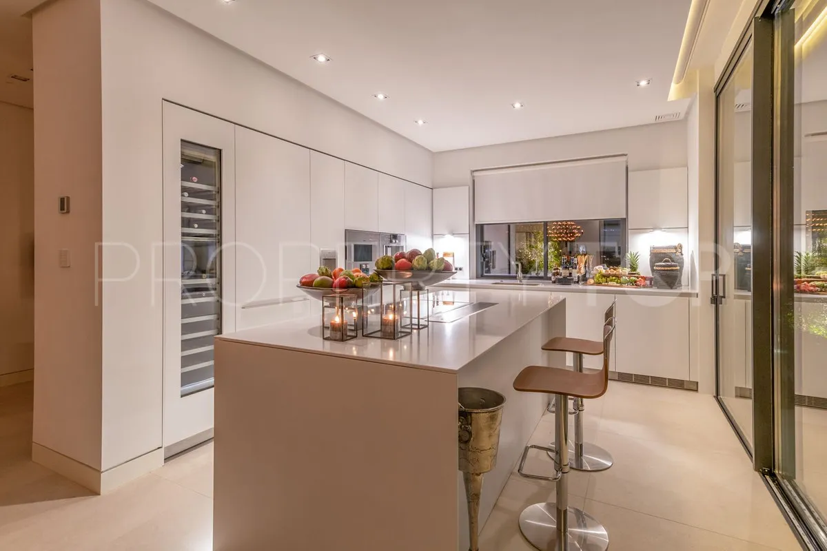 Marbella Golden Mile, villa de 5 dormitorios en venta