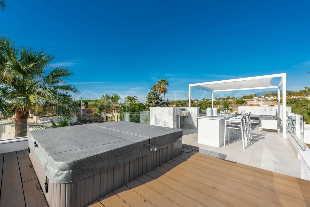 Marbella Golden Mile, villa de 5 dormitorios en venta