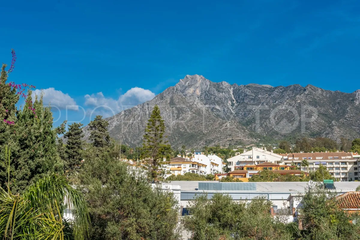 Marbella Golden Mile, villa de 5 dormitorios en venta
