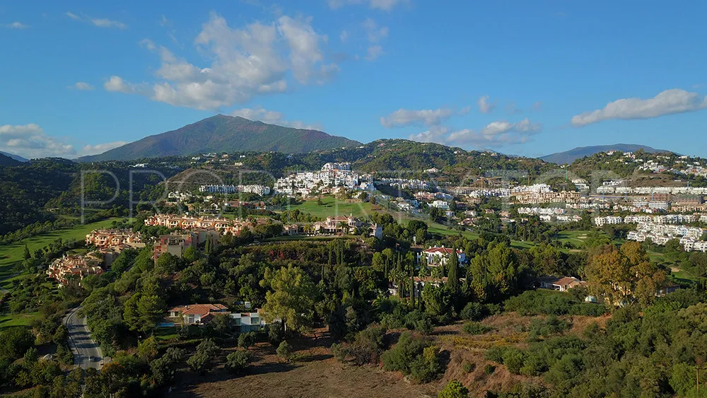Villa a la venta de 5 dormitorios en Benahavis