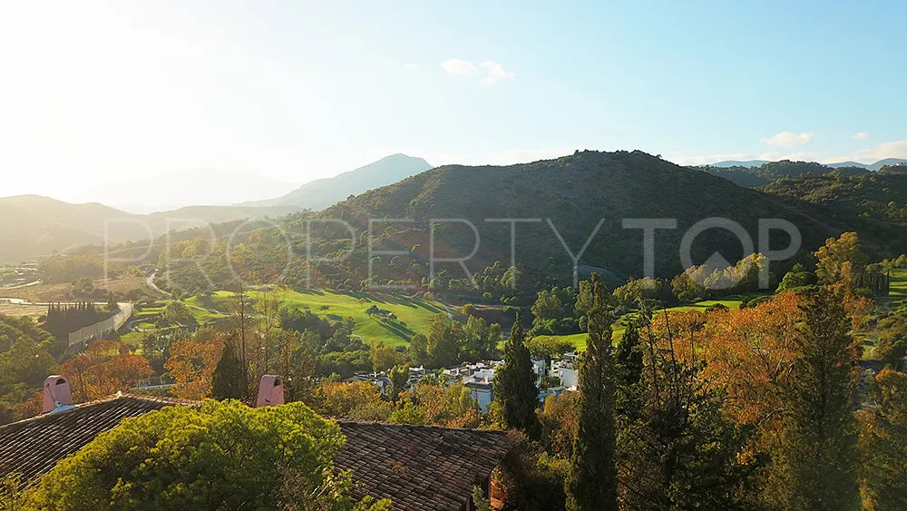Villa a la venta de 5 dormitorios en Benahavis