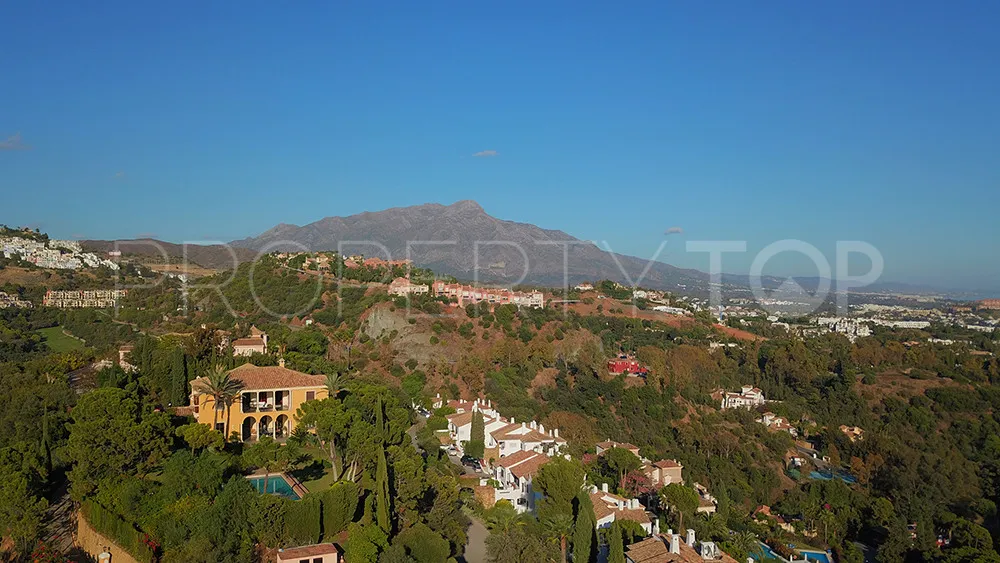 Villa a la venta de 5 dormitorios en Benahavis